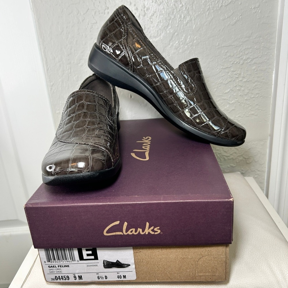 NIB Clarks Gael Feline‎ Grey Croc Leather Slip On Loafer Comfort Shoes Size 9